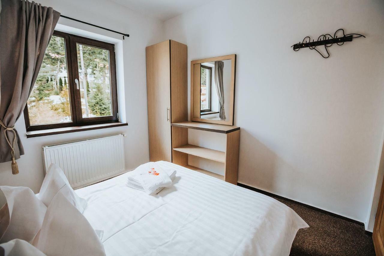 Panoramic Apartments - Montepalazzo Sinaia Buitenkant foto